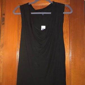 Gap casual v neck tank